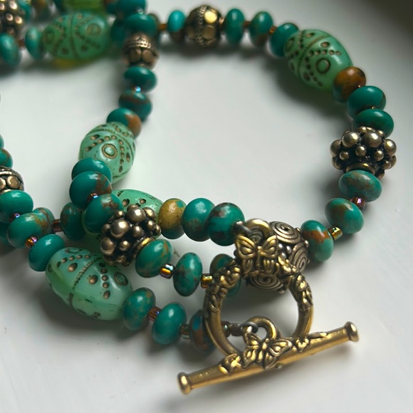 VTG Turquoise, Goldball Metal Bead and others with gold metal Toggle closure - Picture 3 of 5